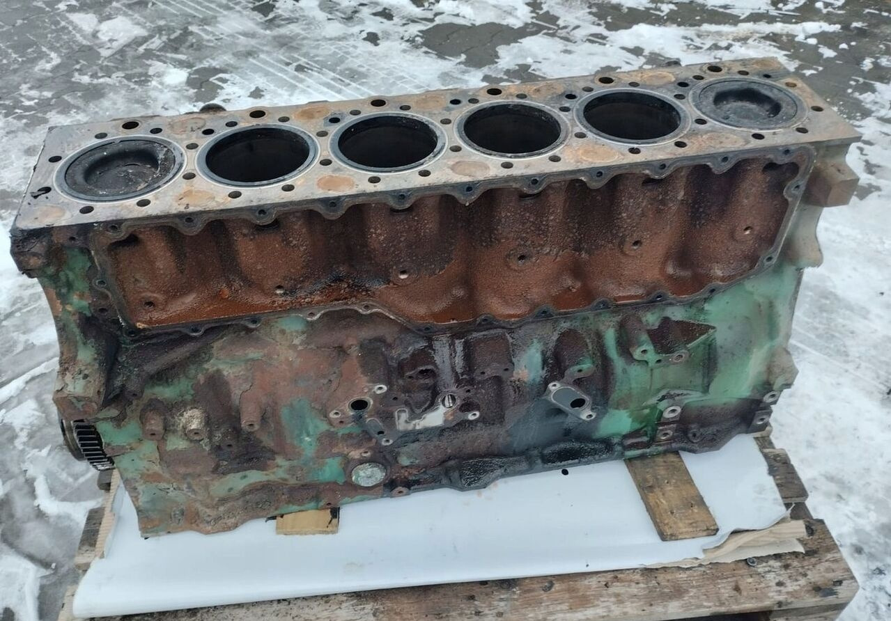 VOLVO BLOK SILNIKA SŁUPEK TŁOKI WAŁ VOLVO FM FH 13 D13A - Blloku i cilindrit për Kamioni: foto 1 VOLVO BLOK SILNIKA SŁUPEK TŁOKI WAŁ VOLVO FM FH 13 D13A - Blloku i cilindrit për Kamioni: foto 1