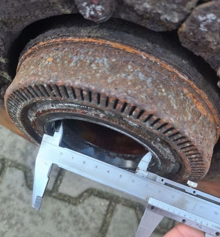 Volvo FI 78 TARCZA 410MM FH 4 FM 4 RENAULT GAMA T FI Volvo FI 78 TARCZA 410MM VOLVO FH 4 FM 4 RENAULT GAMA T - Bucelë rrote për Kamioni: foto 2 Volvo FI 78 TARCZA 410MM FH 4 FM 4 RENAULT GAMA T FI Volvo FI 78 TARCZA 410MM VOLVO FH 4 FM 4 RENAULT GAMA T - Bucelë rrote për Kamioni: foto 2