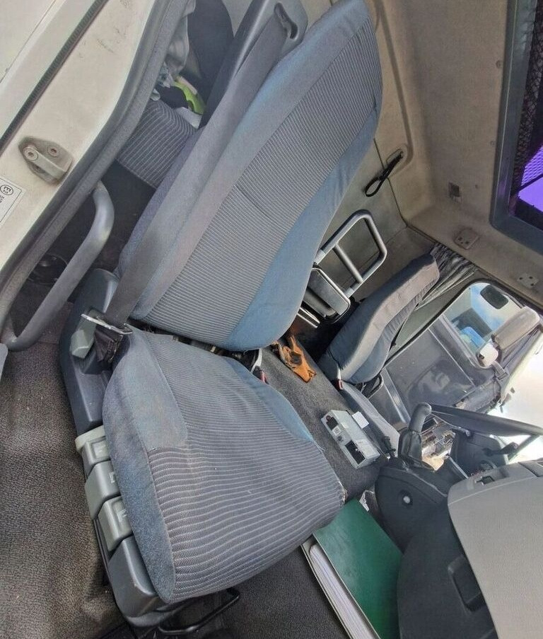 Volvo FL FE Volvo - Ndenjësja për Kamioni: foto 3 Volvo FL FE Volvo - Ndenjësja për Kamioni: foto 3