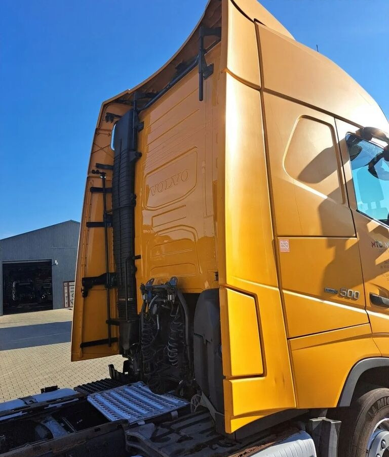 Volvo Y OWIEWKI KABINY KOMPLET FH 4 EURO 6 GLOBETROTTER Volvo FH4 Euro 6 Globetrotter - Aerodinamikë/ Kuadër i drejtimit të tërthortë për Kamioni: foto 1 Volvo Y OWIEWKI KABINY KOMPLET FH 4 EURO 6 GLOBETROTTER Volvo FH4 Euro 6 Globetrotter - Aerodinamikë/ Kuadër i drejtimit të tërthortë për Kamioni: foto 1
