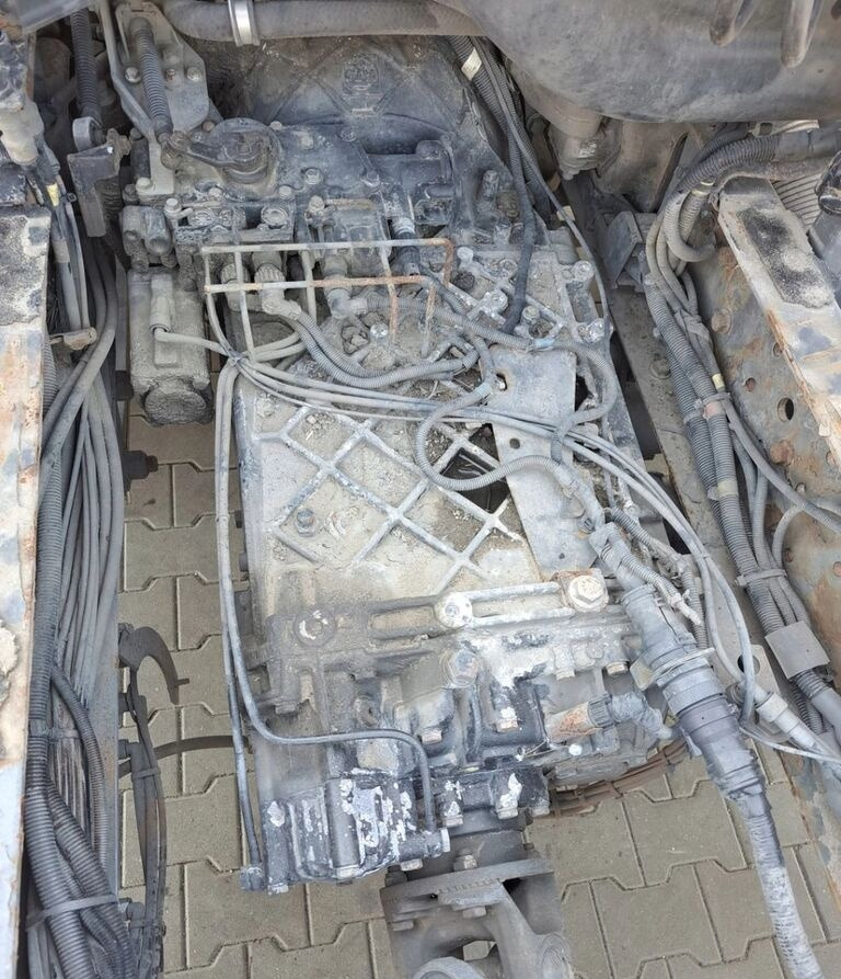 ZF MANUALNA MANUAL NEW ECOSPLIT 16 ZF Manual ZF New Escosplit 16 2220 TD - Kutia e marsheve për Kamioni: foto 2 ZF MANUALNA MANUAL NEW ECOSPLIT 16 ZF Manual ZF New Escosplit 16 2220 TD - Kutia e marsheve për Kamioni: foto 2