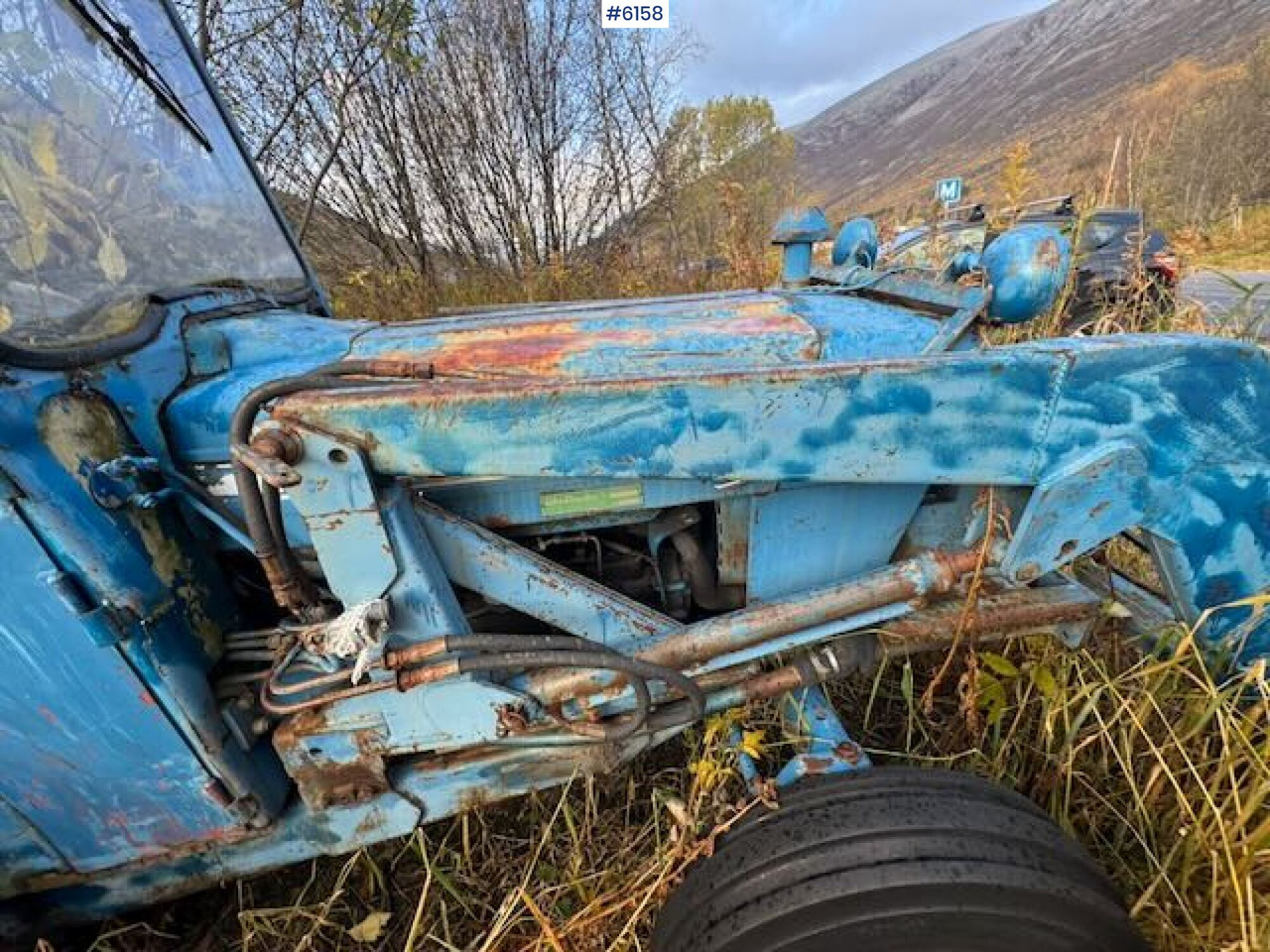 Traktor 1973 Ford 4000 tractor backhoe. Repair.object: foto 20 Traktor 1973 Ford 4000 tractor backhoe. Repair.object: foto 20