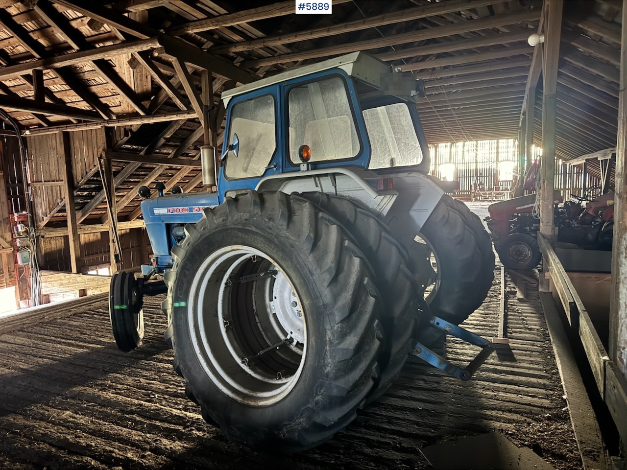 1975 Ford 5000 w/ Twin Wheels - Traktor: foto 4 1975 Ford 5000 w/ Twin Wheels - Traktor: foto 4