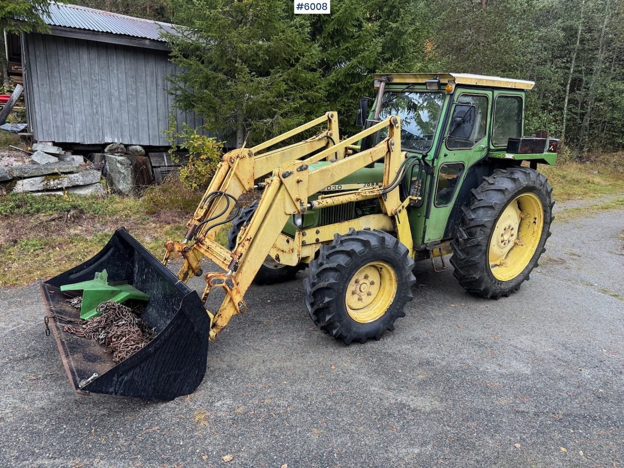 1977 John Deere 2030 w/ front loader, bucket and chains. - Traktor: foto 2 1977 John Deere 2030 w/ front loader, bucket and chains. - Traktor: foto 2