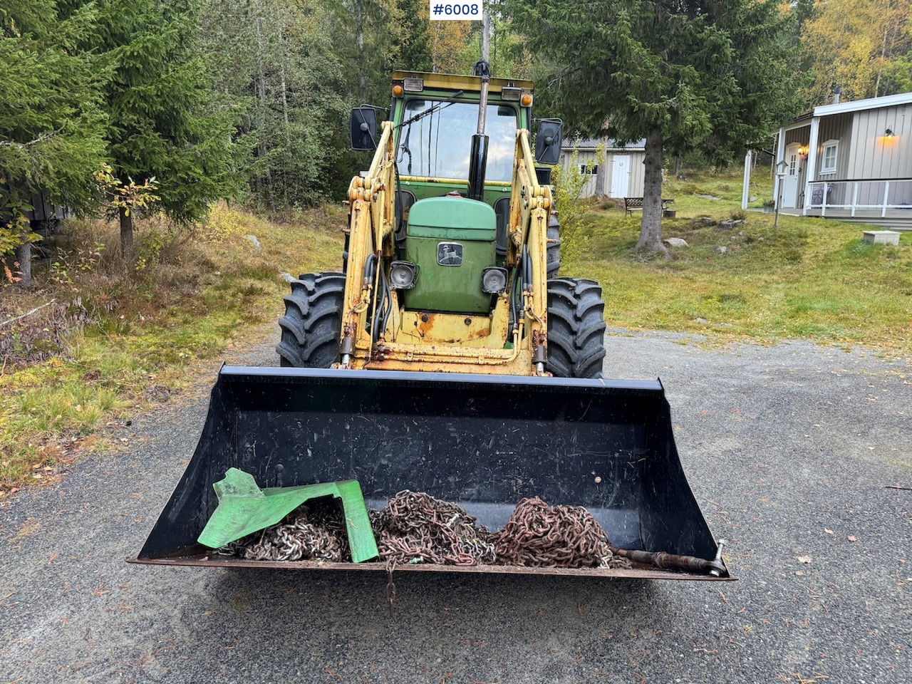 1977 John Deere 2030 w/ front loader, bucket and chains. - Traktor: foto 3 1977 John Deere 2030 w/ front loader, bucket and chains. - Traktor: foto 3