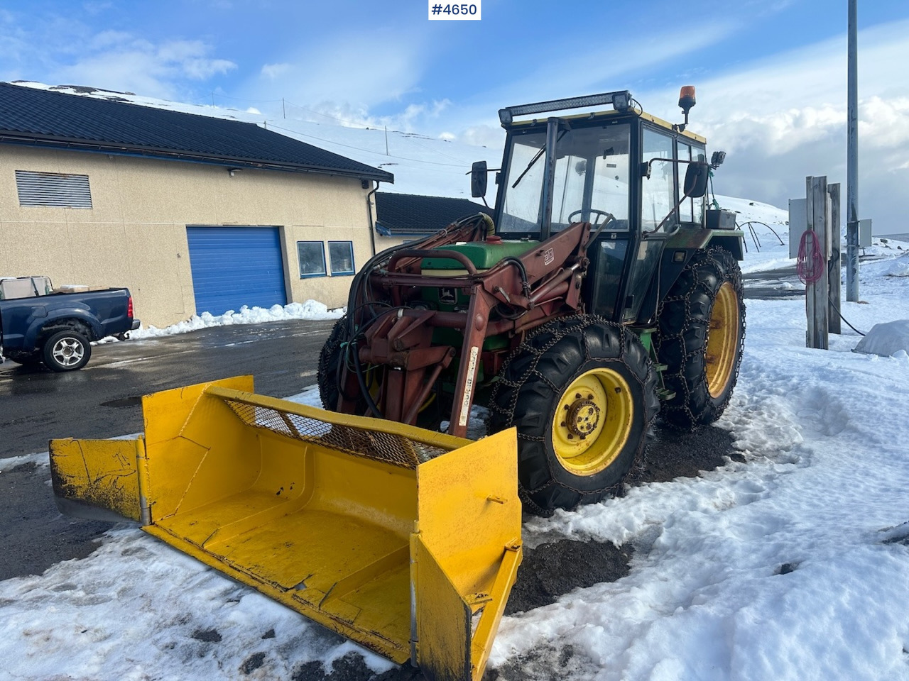 1981 John Deere 2040 w/ loader, triangle, snow blower, pallet forks and hydraulic unit. WATCH VIDEO. - Traktor: foto 1 1981 John Deere 2040 w/ loader, triangle, snow blower, pallet forks and hydraulic unit. WATCH VIDEO. - Traktor: foto 1