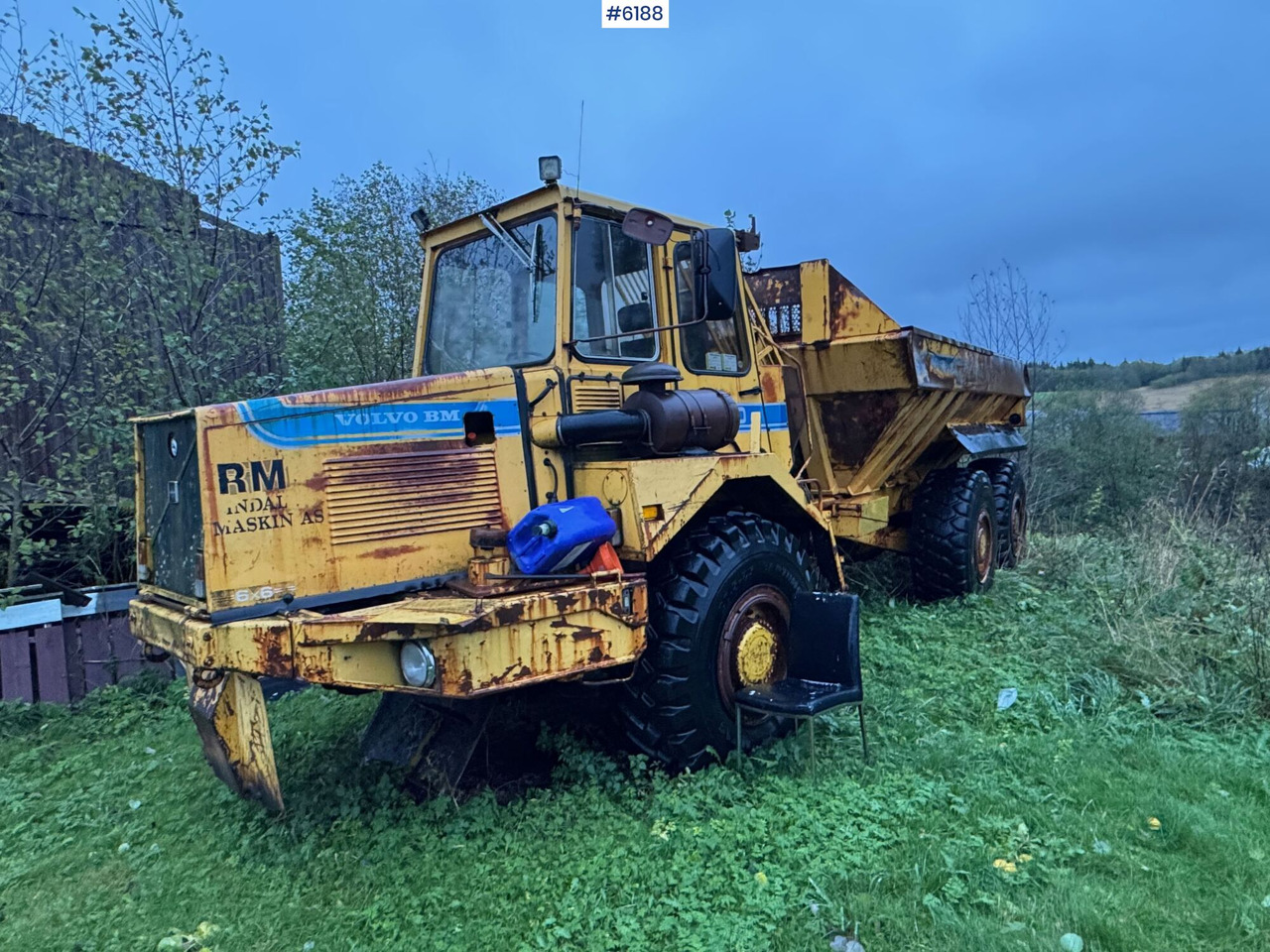 1985 Volvo BM 5350B 6x6 dumper - Shkarkues teleskopik: foto 1 1985 Volvo BM 5350B 6x6 dumper - Shkarkues teleskopik: foto 1