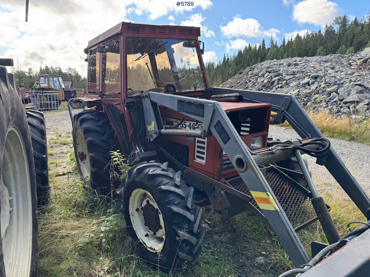 1986 Fiat 55-46 DT w/ front loader. - Traktor: foto 4 1986 Fiat 55-46 DT w/ front loader. - Traktor: foto 4