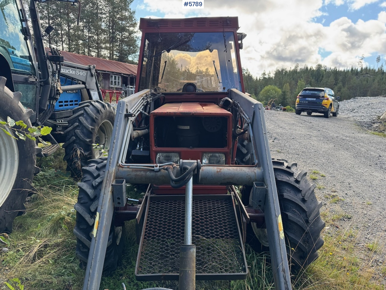 1986 Fiat 55-46 DT w/ front loader. - Traktor: foto 3 1986 Fiat 55-46 DT w/ front loader. - Traktor: foto 3