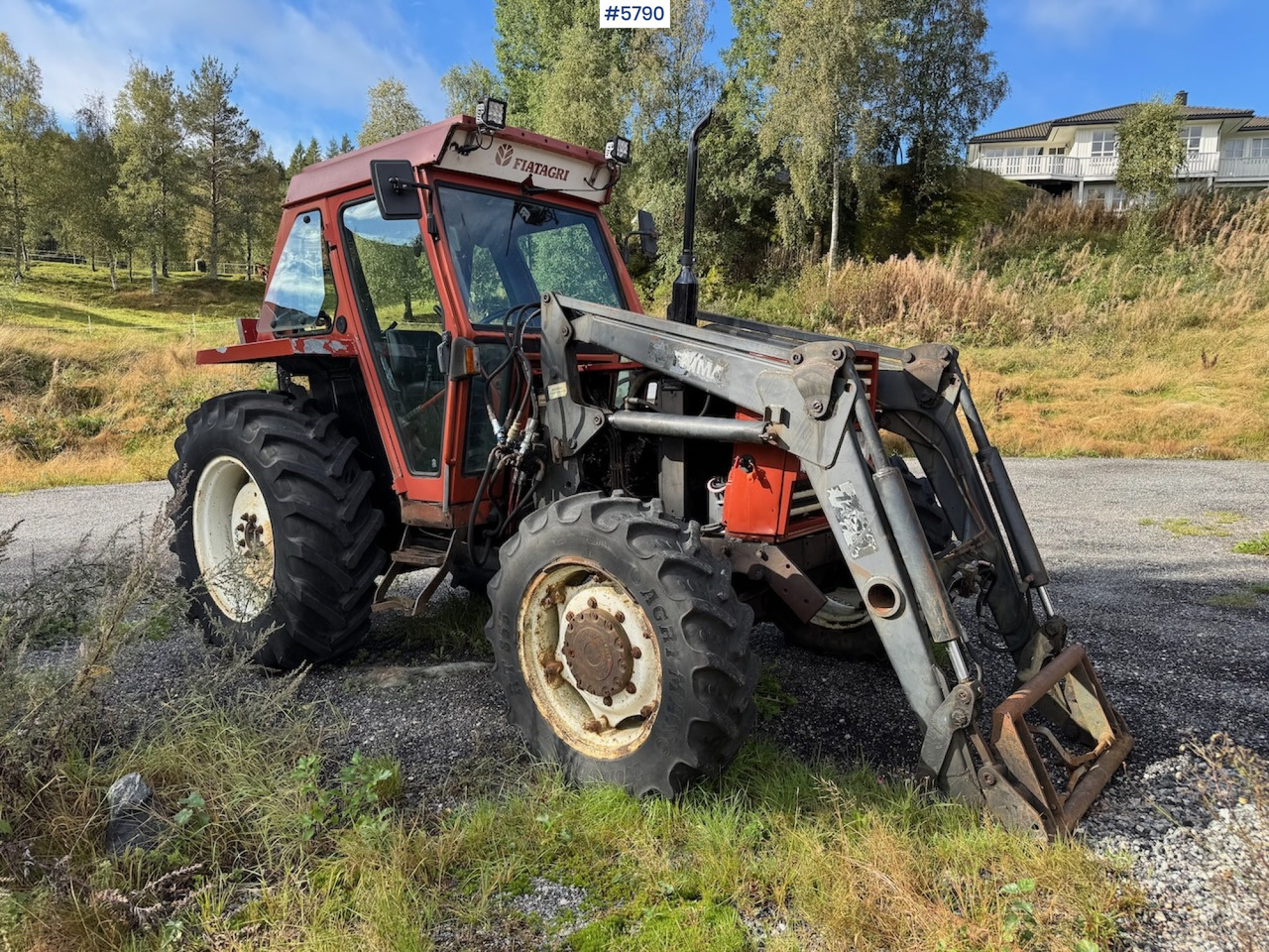 1986 Fiat 70-90 DT w/ front loader. - Traktor: foto 5 1986 Fiat 70-90 DT w/ front loader. - Traktor: foto 5