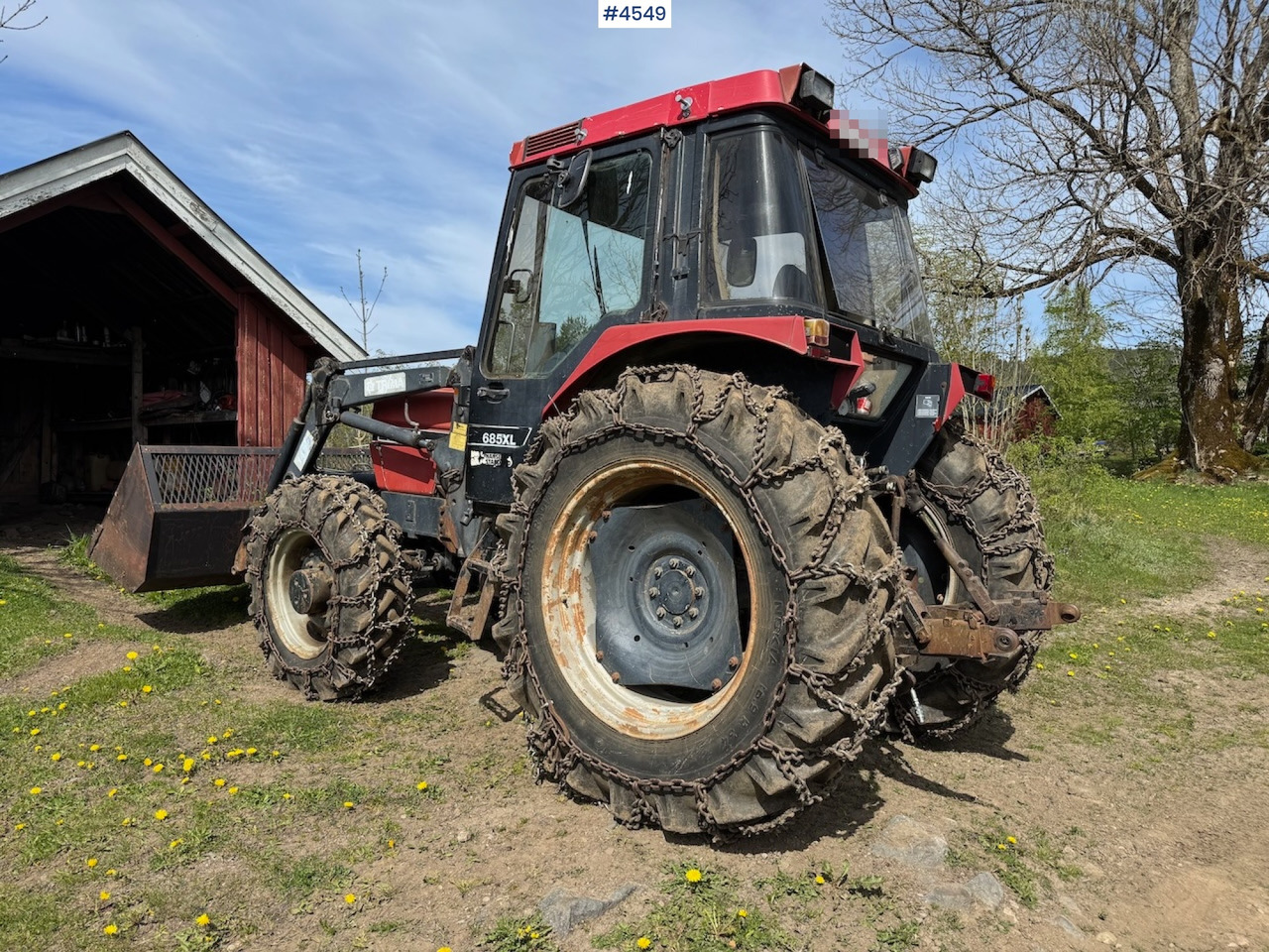 1987 Case 685 XL w/front loader and some equipment. - Traktor: foto 2 1987 Case 685 XL w/front loader and some equipment. - Traktor: foto 2
