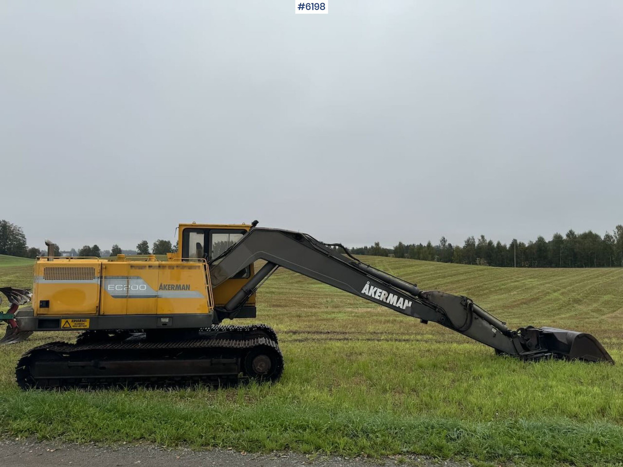 1993 Åkerman EC200 Tracked excavator w/ 2 buckets. New belts and sprocket. - Ekskavator: foto 2 1993 Åkerman EC200 Tracked excavator w/ 2 buckets. New belts and sprocket. - Ekskavator: foto 2