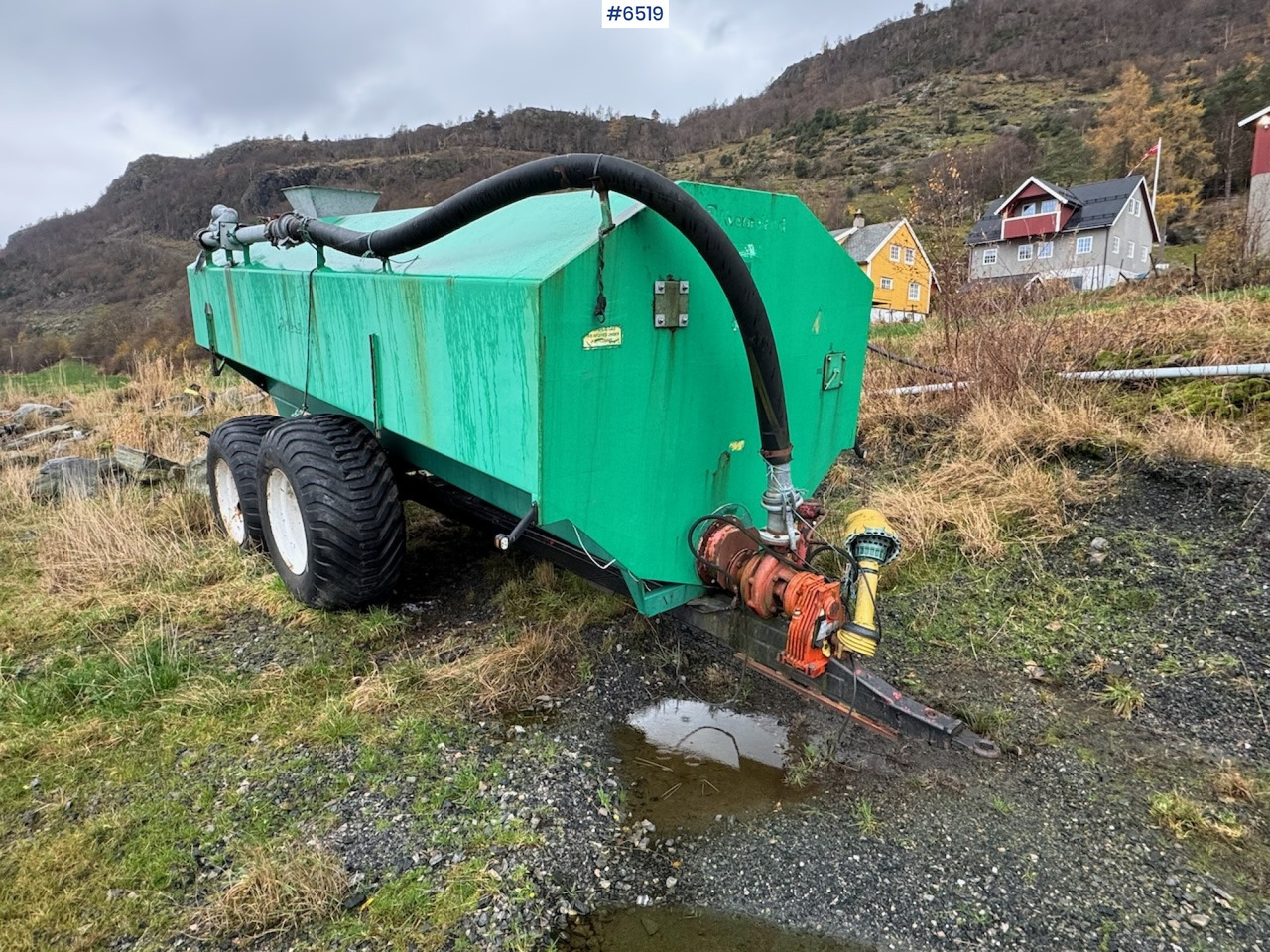 1997 Moi Guffen 15,000 liters w/ cannon. - Cisternë pleh i lëngshëm: foto 4 1997 Moi Guffen 15,000 liters w/ cannon. - Cisternë pleh i lëngshëm: foto 4