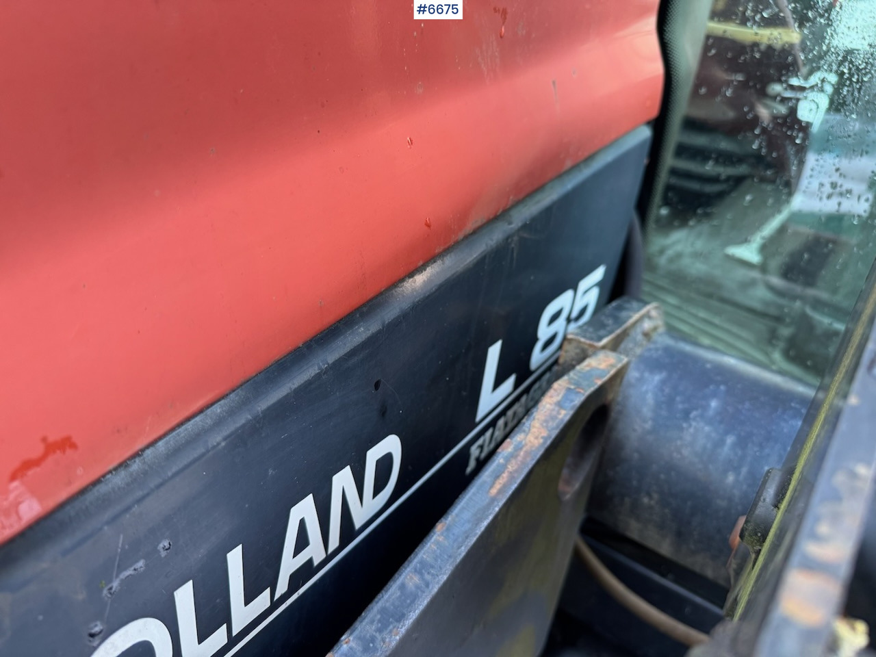 1997 New Holland L 85 w/ front loader. - Traktor: foto 3 1997 New Holland L 85 w/ front loader. - Traktor: foto 3