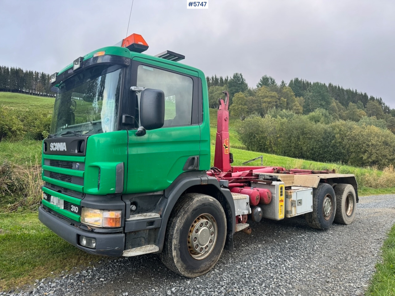 1998 Scania 94D 310 Hook‑truck - Kamion vetëngarkues: foto 2 1998 Scania 94D 310 Hook‑truck - Kamion vetëngarkues: foto 2