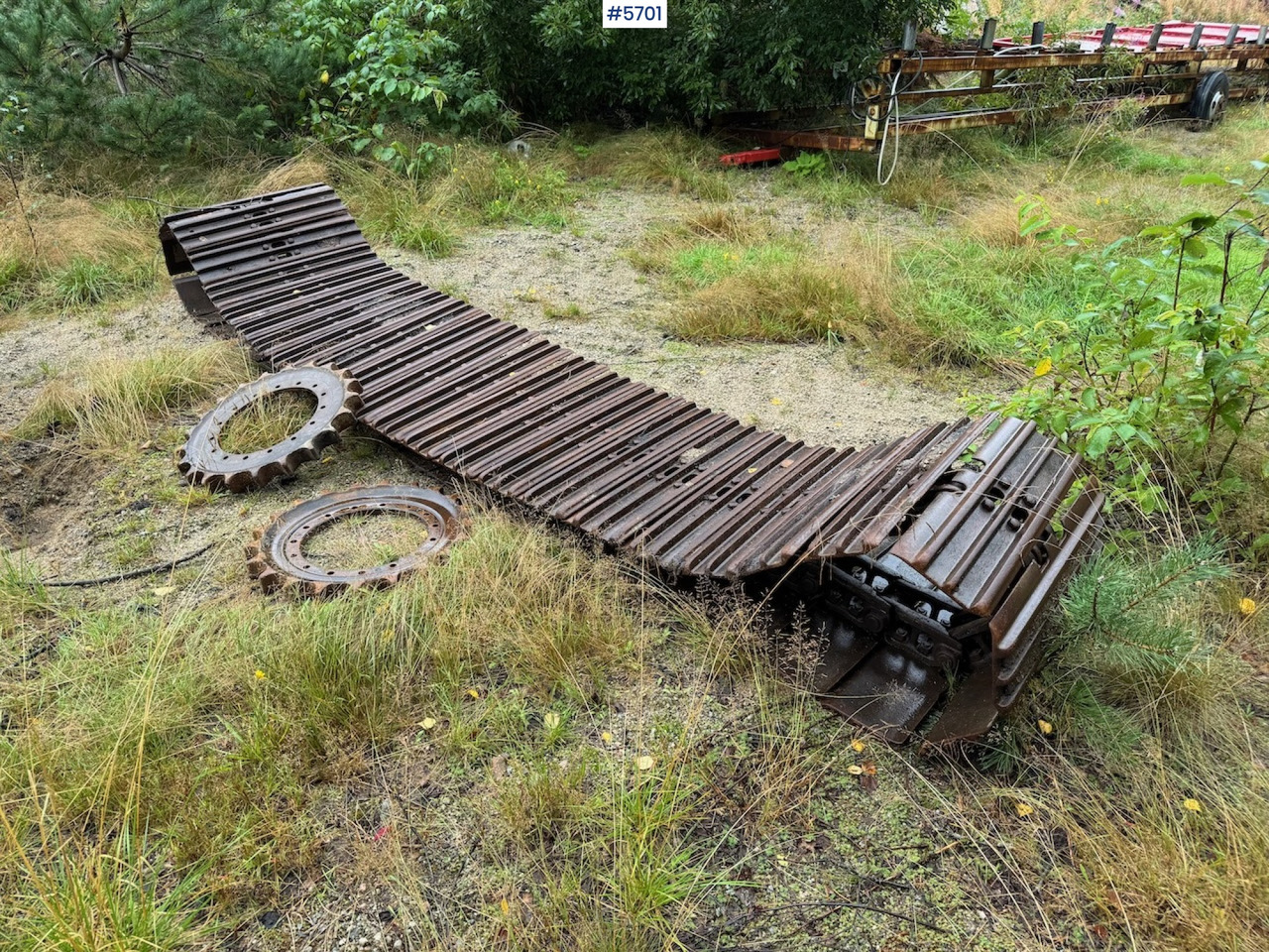 2 Excavator belts - Zinxhirët për Ekskavator: foto 1 2 Excavator belts - Zinxhirët për Ekskavator: foto 1