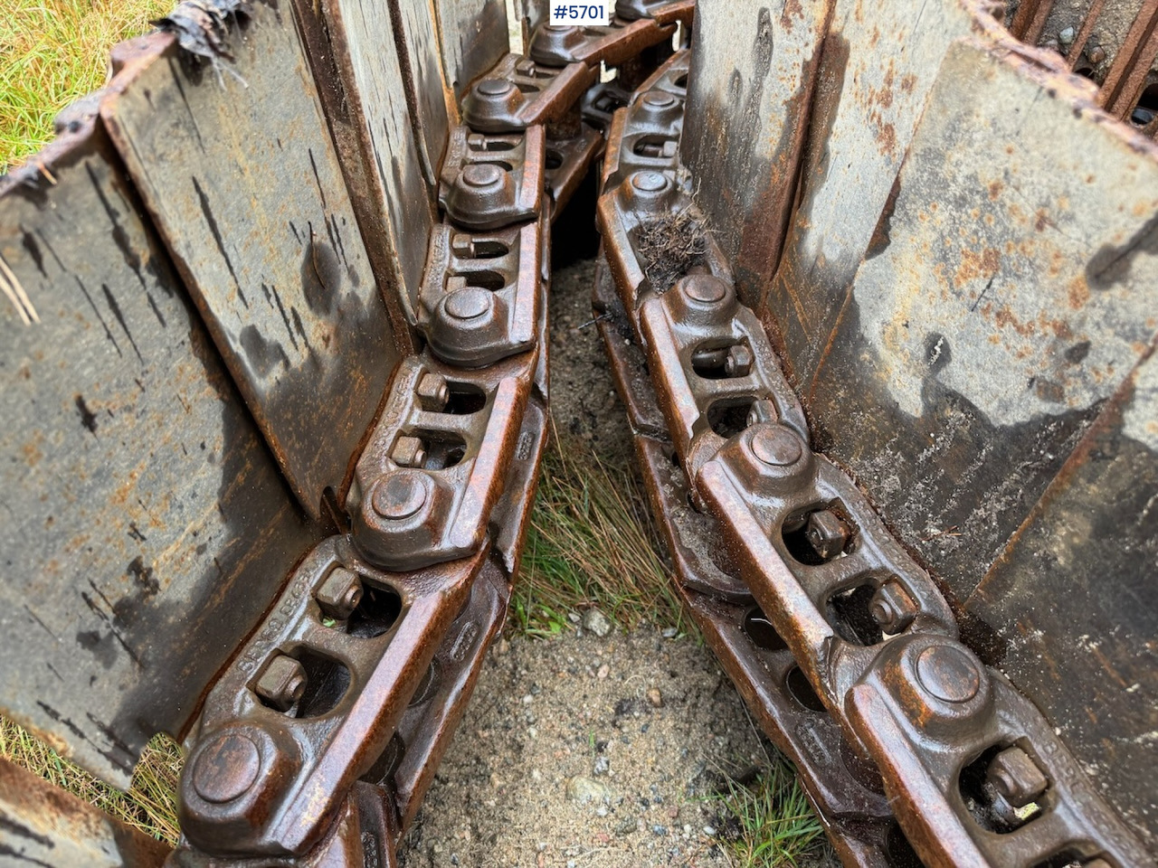 2 Excavator belts - Zinxhirët për Ekskavator: foto 4 2 Excavator belts - Zinxhirët për Ekskavator: foto 4