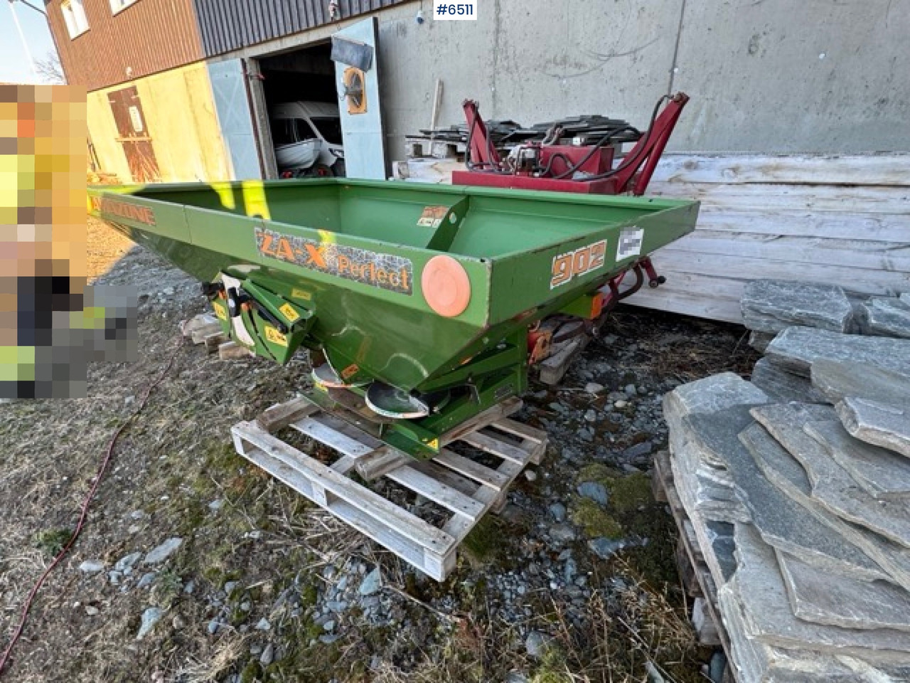 2000 Amazone ZA-X Perfect Fertilizer spreader - Shpërndarës plehu kimik: foto 4 2000 Amazone ZA-X Perfect Fertilizer spreader - Shpërndarës plehu kimik: foto 4