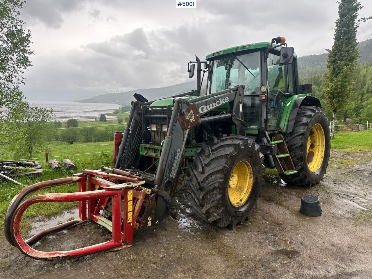 2000 John Deere 6610 4x4 tractor w/ front loader. - Traktor: foto 1 2000 John Deere 6610 4x4 tractor w/ front loader. - Traktor: foto 1