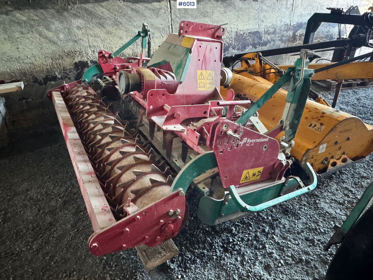 2000 Kverneland NG 14 250 horizontal tiller - Pajisje për lirimin e tokës: foto 1 2000 Kverneland NG 14 250 horizontal tiller - Pajisje për lirimin e tokës: foto 1