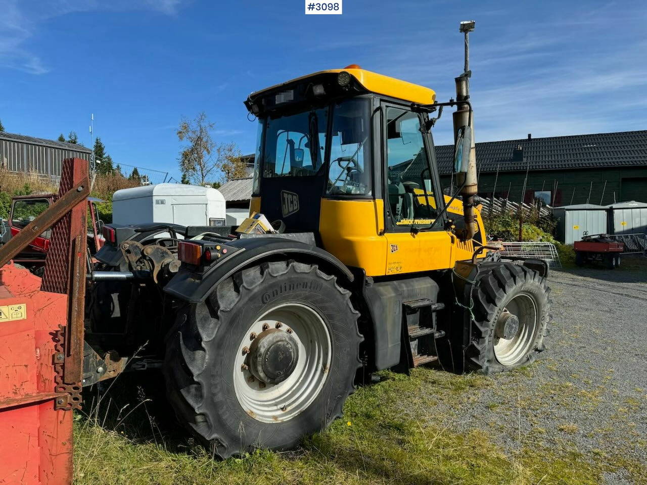 2001 JCB Fastrac 3185 4x4. The plow rigged and two sets of tires. - Traktor: foto 3 2001 JCB Fastrac 3185 4x4. The plow rigged and two sets of tires. - Traktor: foto 3