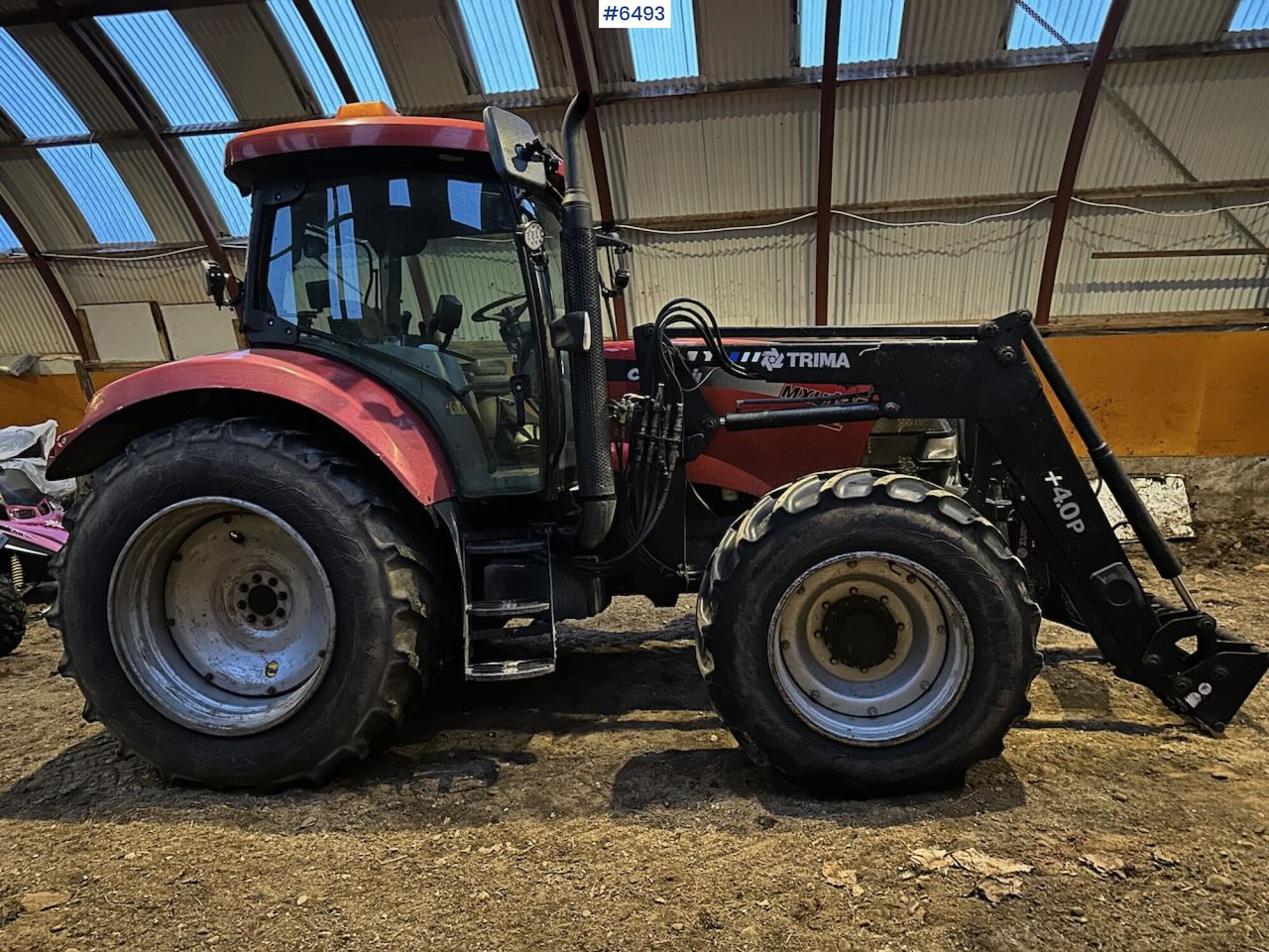 2007 CASE IH MXU 135 Pro 4x4 tractor w/ front loader. - Traktor: foto 1 2007 CASE IH MXU 135 Pro 4x4 tractor w/ front loader. - Traktor: foto 1