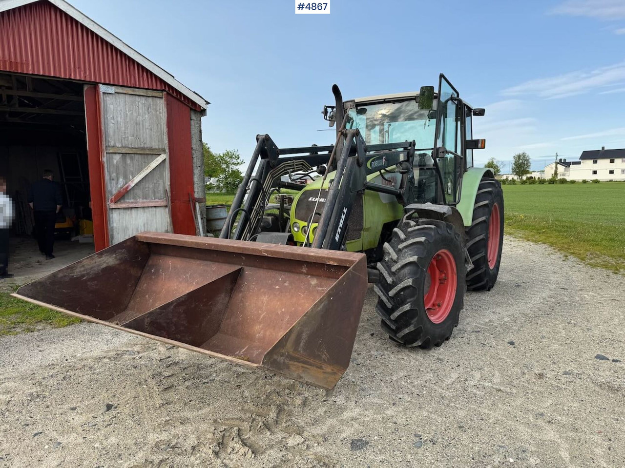 2007 Claas Celtis 446 with front loader, pallet forks, and bucket - Traktor: foto 2 2007 Claas Celtis 446 with front loader, pallet forks, and bucket - Traktor: foto 2