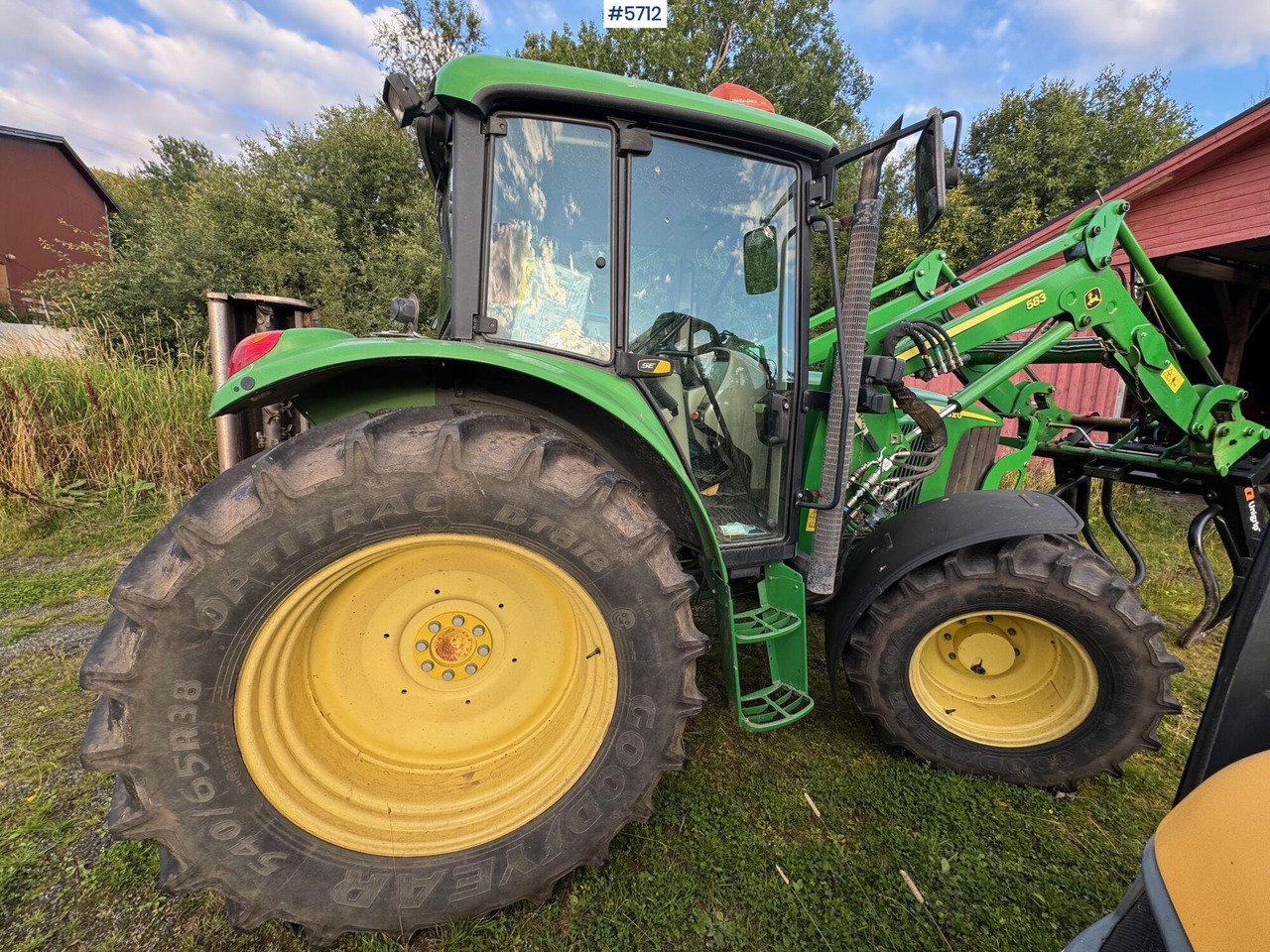 2008 John Deere 6320 SE with front loader and 2 buckets! - Traktor: foto 3 2008 John Deere 6320 SE with front loader and 2 buckets! - Traktor: foto 3