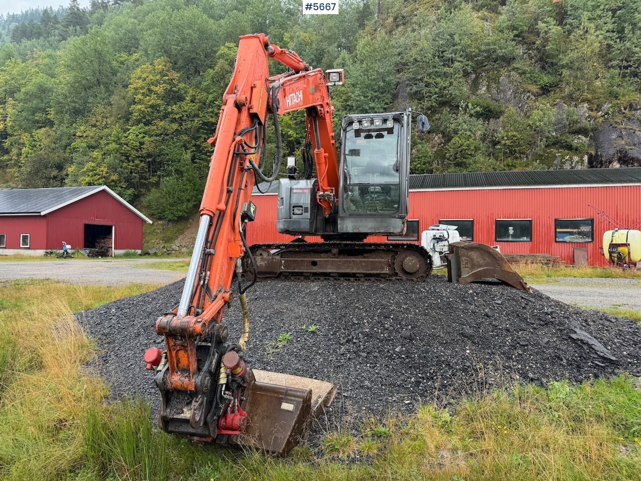 2011 Hitachi ZX 85 US-3 w/rotor tilt and buckets - Ekskavator: foto 1 2011 Hitachi ZX 85 US-3 w/rotor tilt and buckets - Ekskavator: foto 1