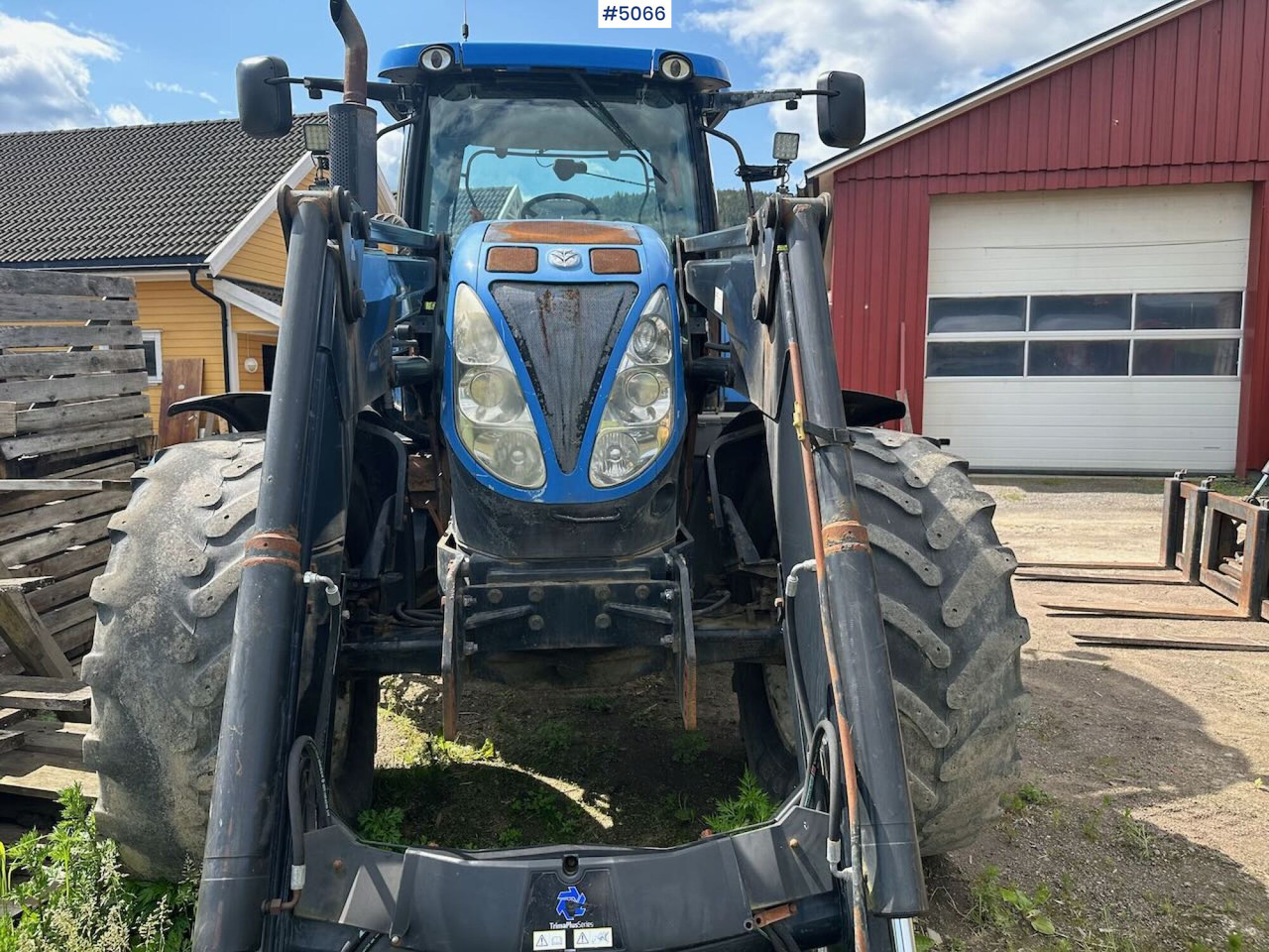 2011 New Holland T6080 w/ trima +5.1p - Traktor: foto 3 2011 New Holland T6080 w/ trima +5.1p - Traktor: foto 3