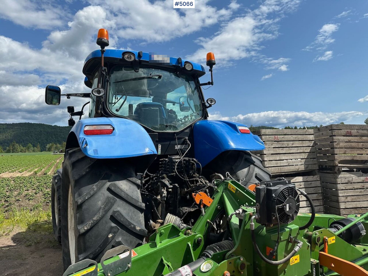 Traktor 2011 New Holland T6080 w/ trima +5.1p: foto 17 Traktor 2011 New Holland T6080 w/ trima +5.1p: foto 17