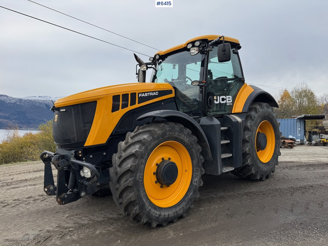 2012 JCB 8310 Fastrac w/ front hydraulics. - Traktor: foto 2 2012 JCB 8310 Fastrac w/ front hydraulics. - Traktor: foto 2