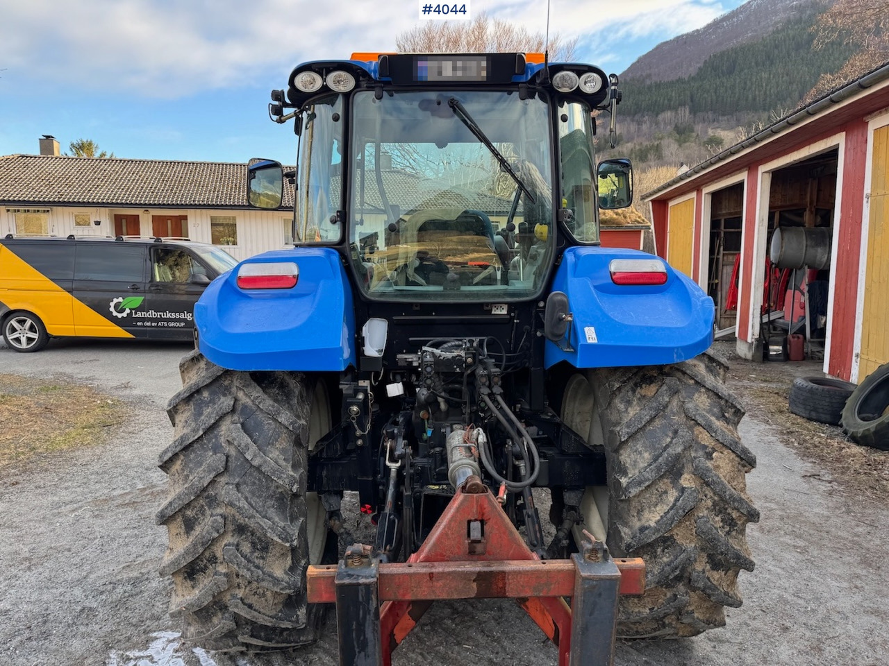 2013 New Holland T5.115 w/ front loader - Traktor: foto 4 2013 New Holland T5.115 w/ front loader - Traktor: foto 4