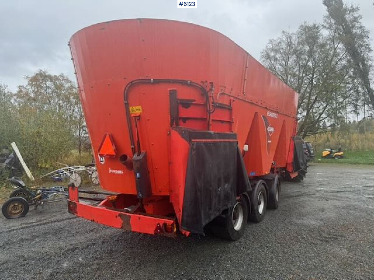 2014 Kuhn Euromix I 4573 feed mixer - Barkthyese: foto 5 2014 Kuhn Euromix I 4573 feed mixer - Barkthyese: foto 5