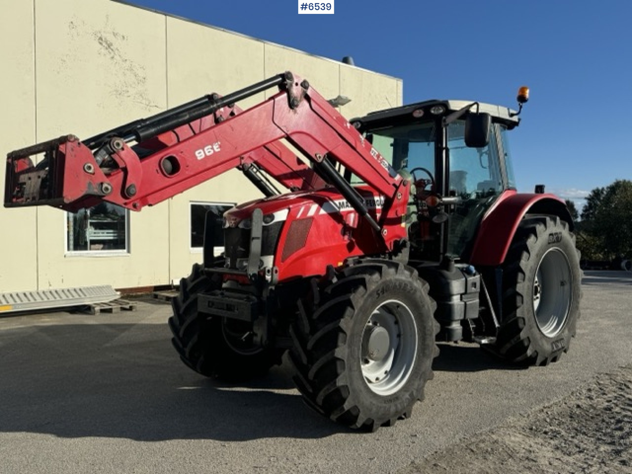2014 Massey Ferguson MF7616 with loader and 3rd function! - Traktor: foto 1 2014 Massey Ferguson MF7616 with loader and 3rd function! - Traktor: foto 1