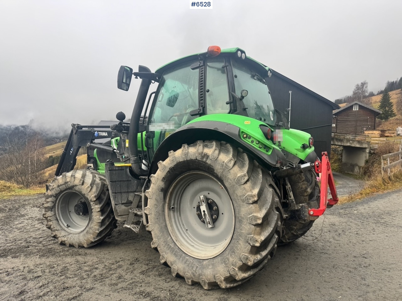 2015 Deutz-fahr 6180 Agrotron w/ Front loader and Front hydraulics. 4010 hours! - Traktor: foto 4 2015 Deutz-fahr 6180 Agrotron w/ Front loader and Front hydraulics. 4010 hours! - Traktor: foto 4