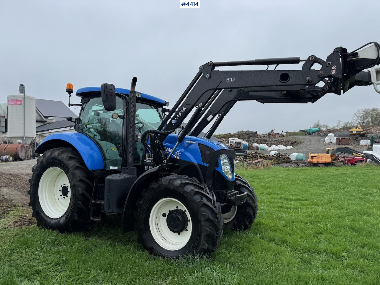 2015 New Holland T7.185 Auto Command w/Front Loader - Traktor: foto 2 2015 New Holland T7.185 Auto Command w/Front Loader - Traktor: foto 2