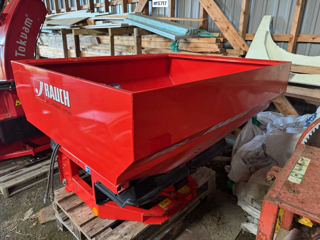 2015 RAUCH MDS 12.1 Fertiliser Spreader - Shpërndarës plehu kimik: foto 1 2015 RAUCH MDS 12.1 Fertiliser Spreader - Shpërndarës plehu kimik: foto 1