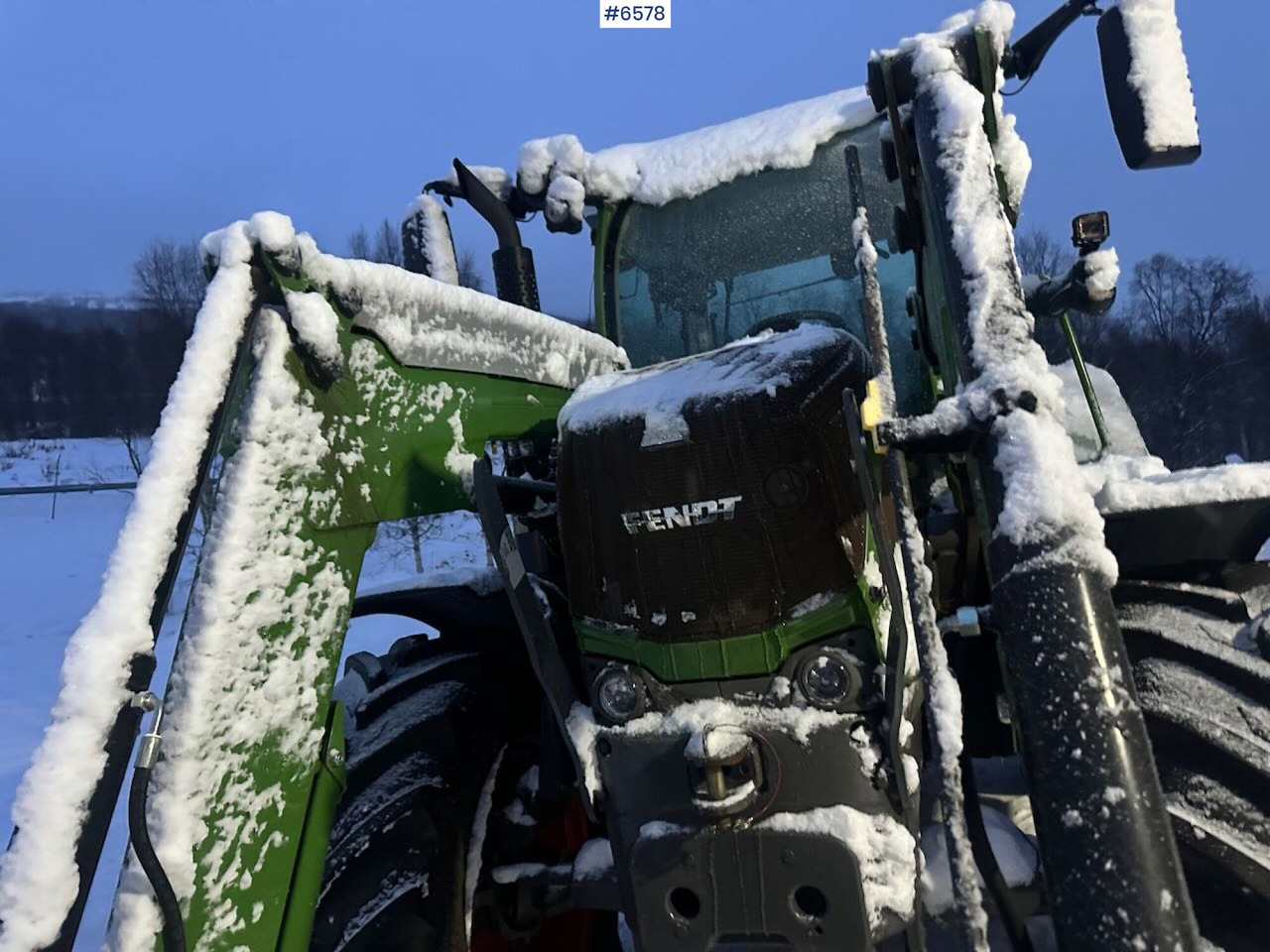 2016 Fendt 313S4 4x4 tractor w/ front loader. - Traktor: foto 2 2016 Fendt 313S4 4x4 tractor w/ front loader. - Traktor: foto 2