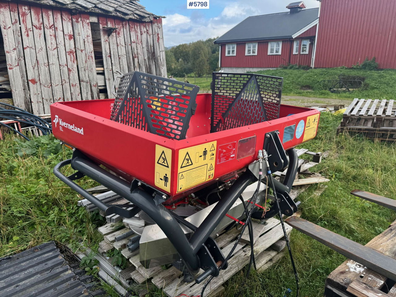 2018 Kverneland Manure spreader. Repair project - Shpërndarës plehu kimik: foto 4 2018 Kverneland Manure spreader. Repair project - Shpërndarës plehu kimik: foto 4