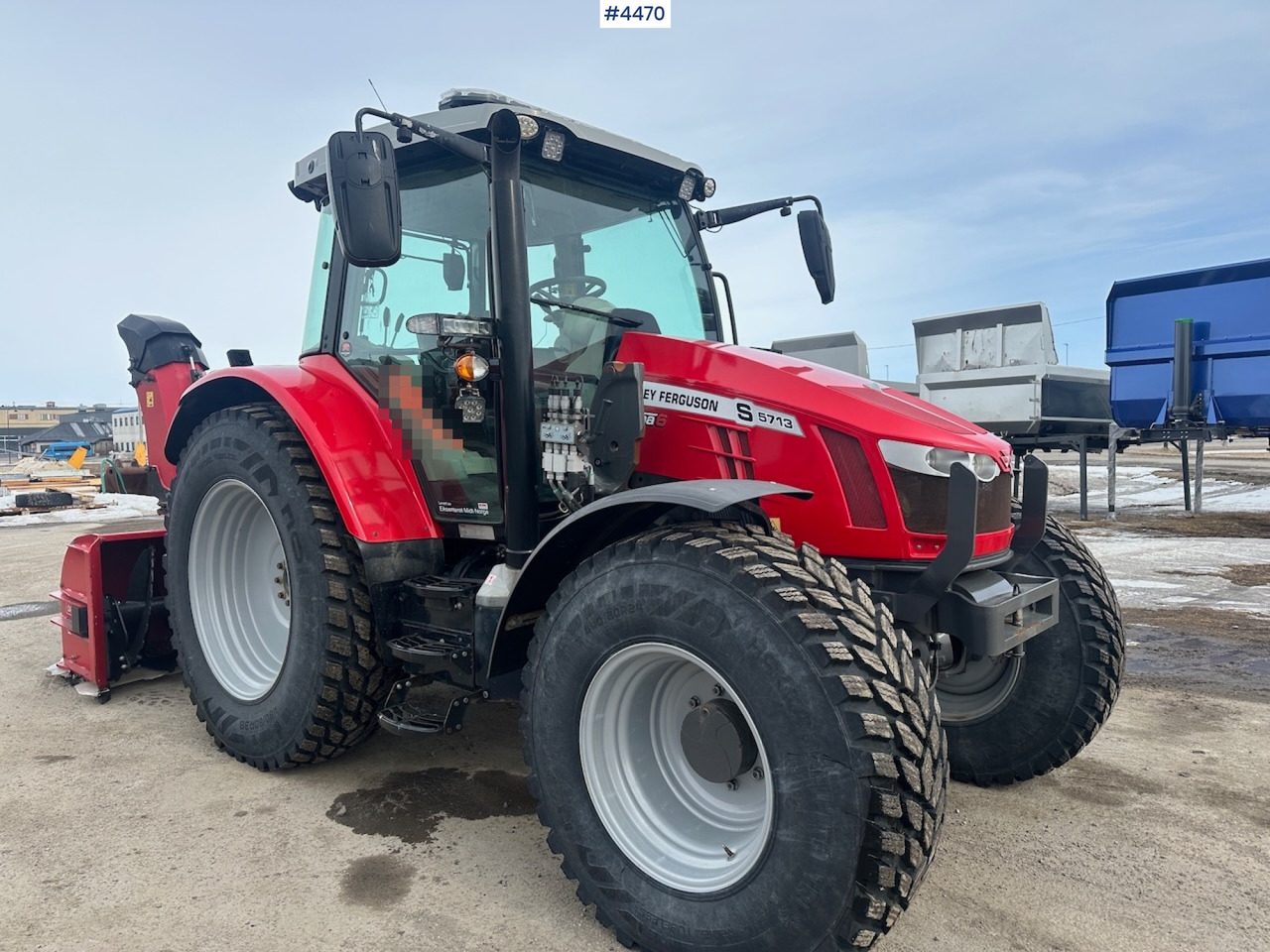 2018 Massey Ferguson MF5713 S w/ 2020 Dalen snow blower - Traktor: foto 3 2018 Massey Ferguson MF5713 S w/ 2020 Dalen snow blower - Traktor: foto 3