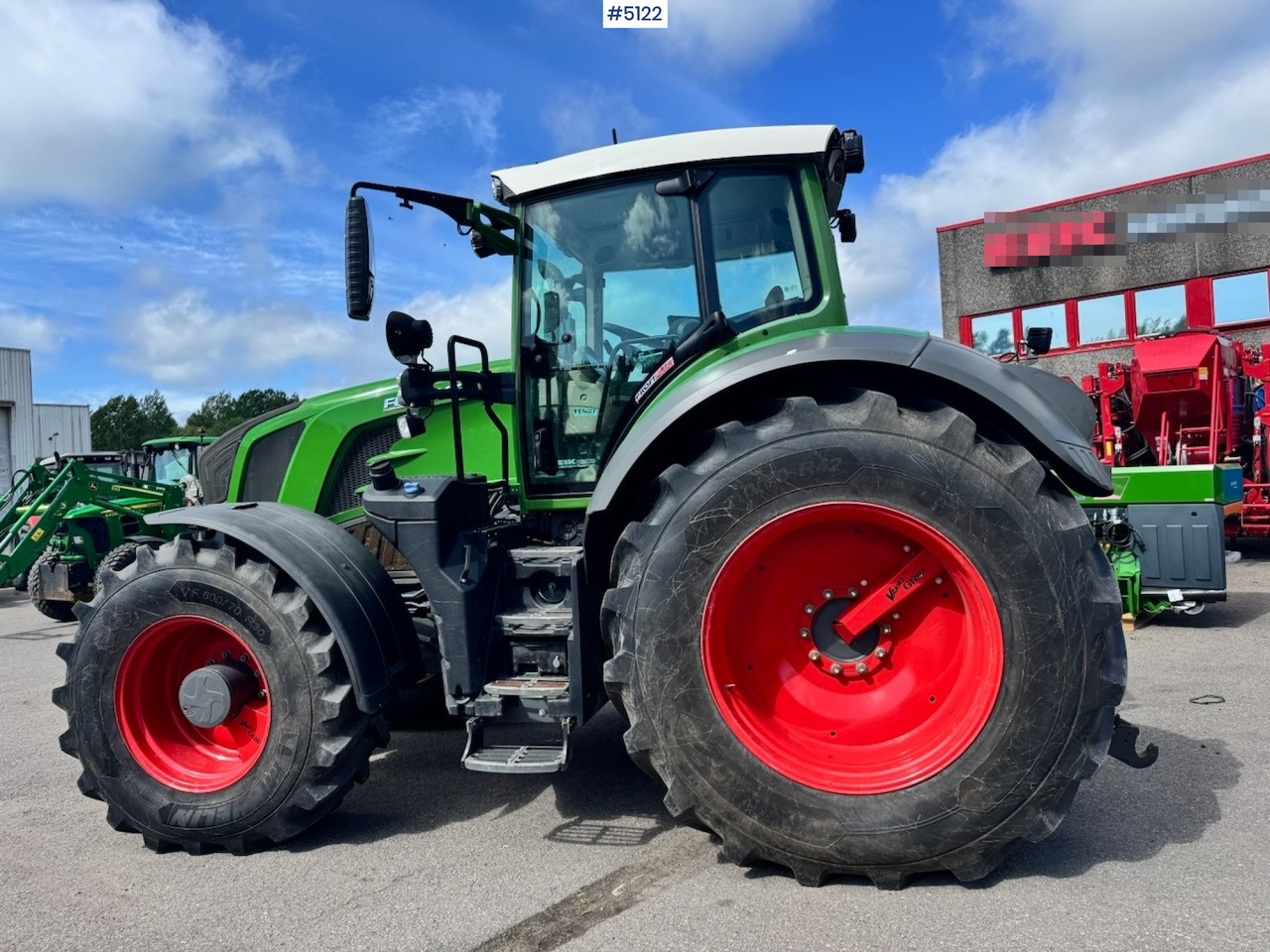 2019 Fendt 828 Vario w/ Front hydraulics and Front PTO. - Traktor: foto 3 2019 Fendt 828 Vario w/ Front hydraulics and Front PTO. - Traktor: foto 3