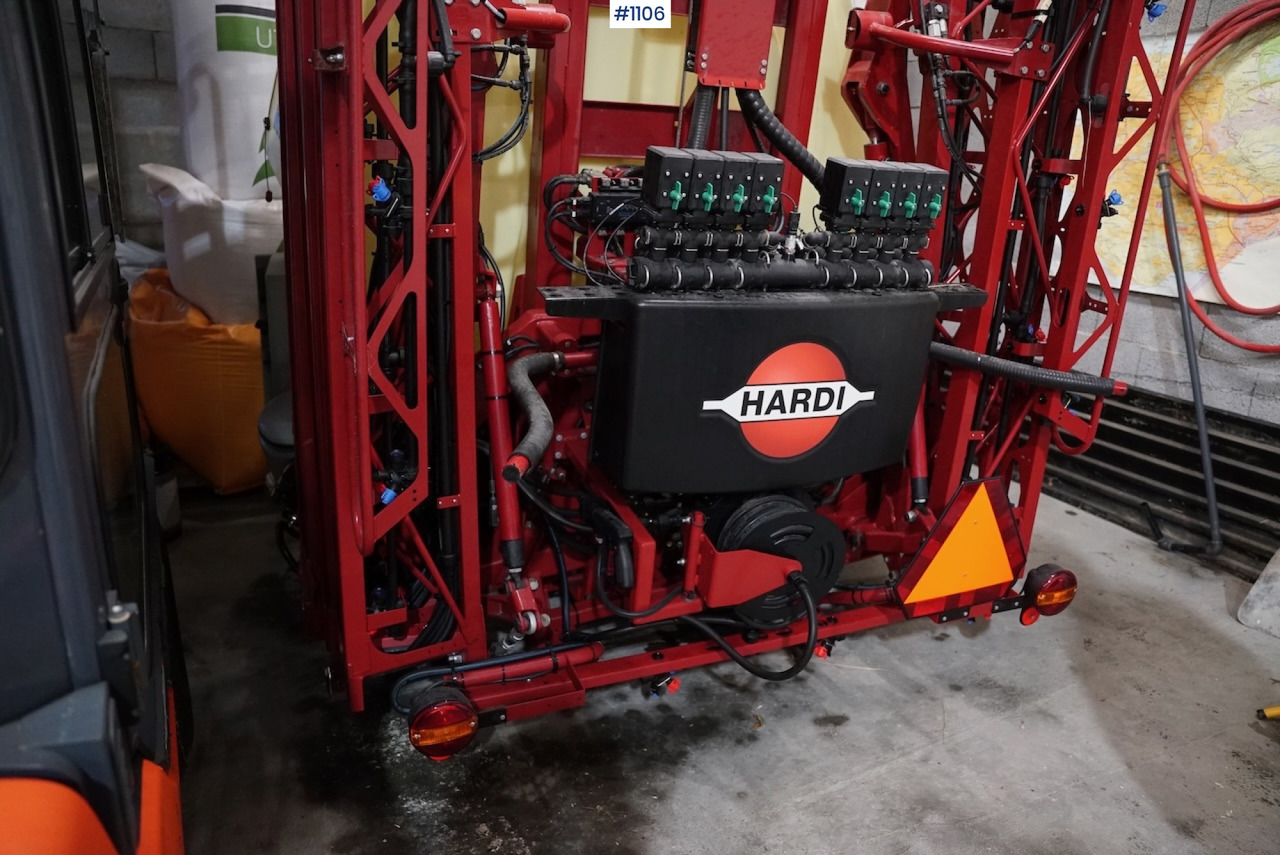 2021 Hardi Mega 1500 Field sprayer - Spërkatës i montuar në traktor: foto 3 2021 Hardi Mega 1500 Field sprayer - Spërkatës i montuar në traktor: foto 3