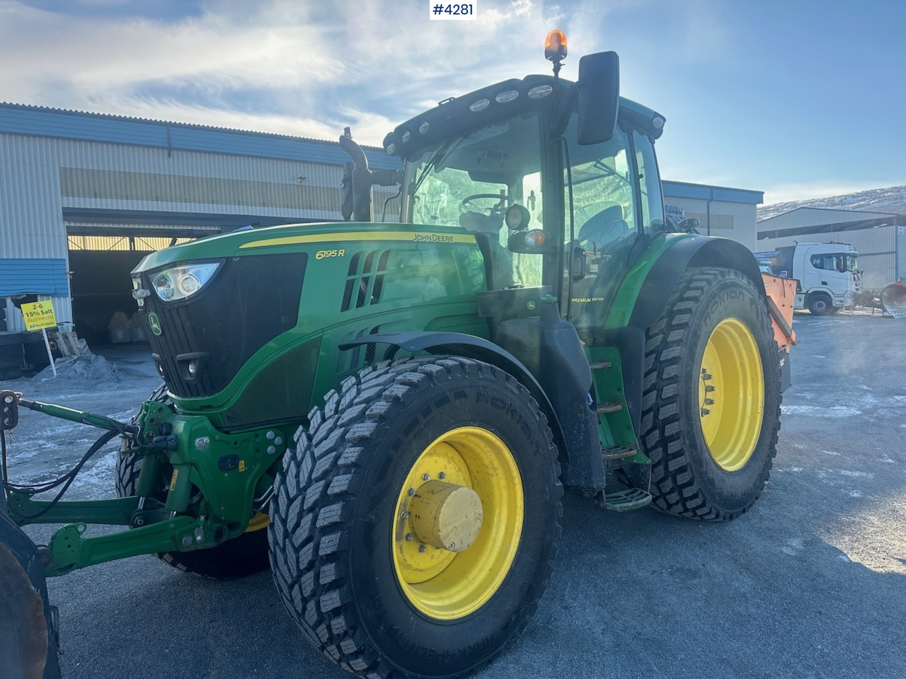 2021 John Deere 6195R 4x4 Tractor with summer and winter tires - Traktor: foto 3 2021 John Deere 6195R 4x4 Tractor with summer and winter tires - Traktor: foto 3
