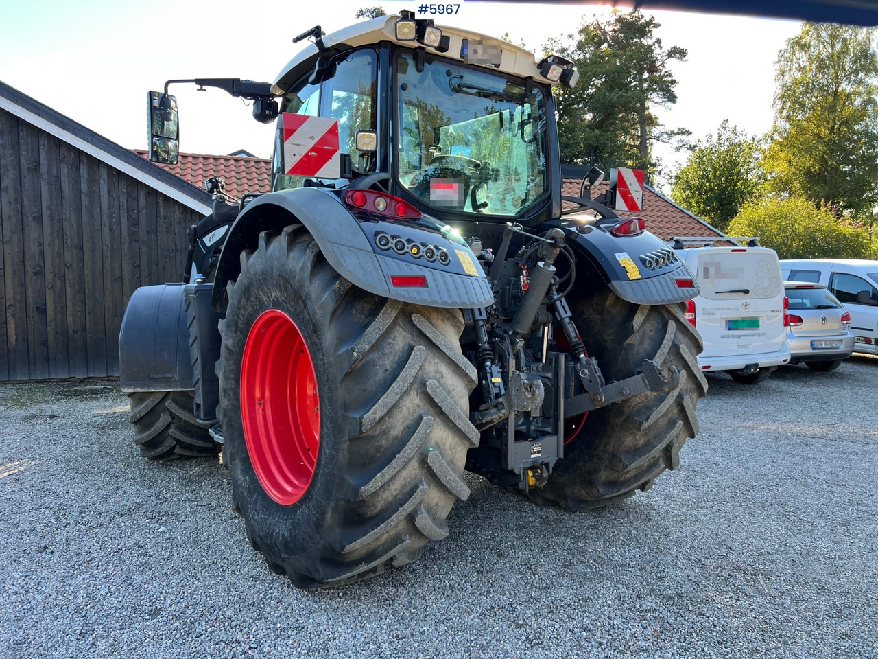 2023 Fendt 724 Vario profi + w/ Front loader and fully equipped - Traktor: foto 3 2023 Fendt 724 Vario profi + w/ Front loader and fully equipped - Traktor: foto 3