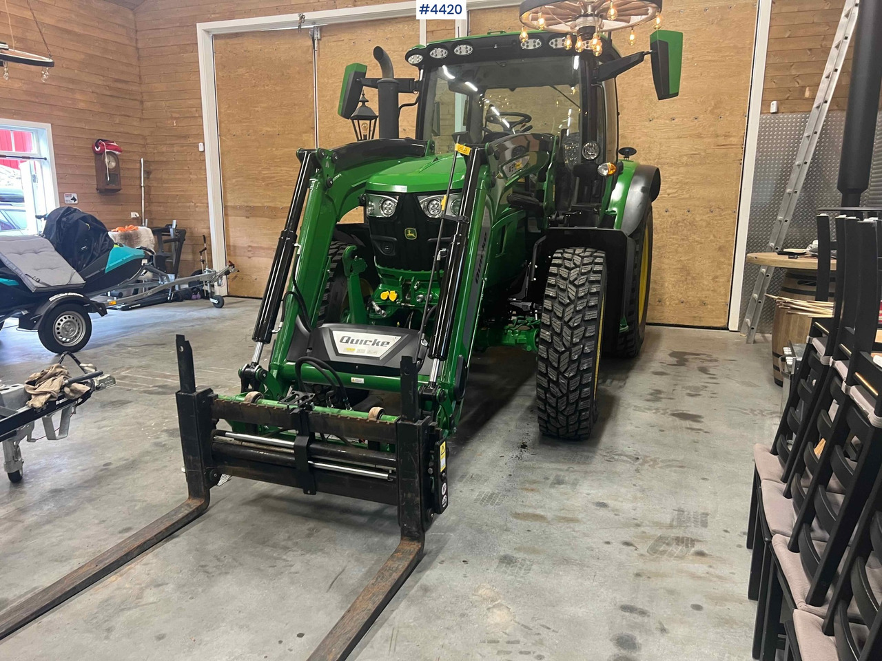 2024 John Deere 6150R w/ Quicke Front Loader & Bucket - Traktor: foto 2 2024 John Deere 6150R w/ Quicke Front Loader & Bucket - Traktor: foto 2