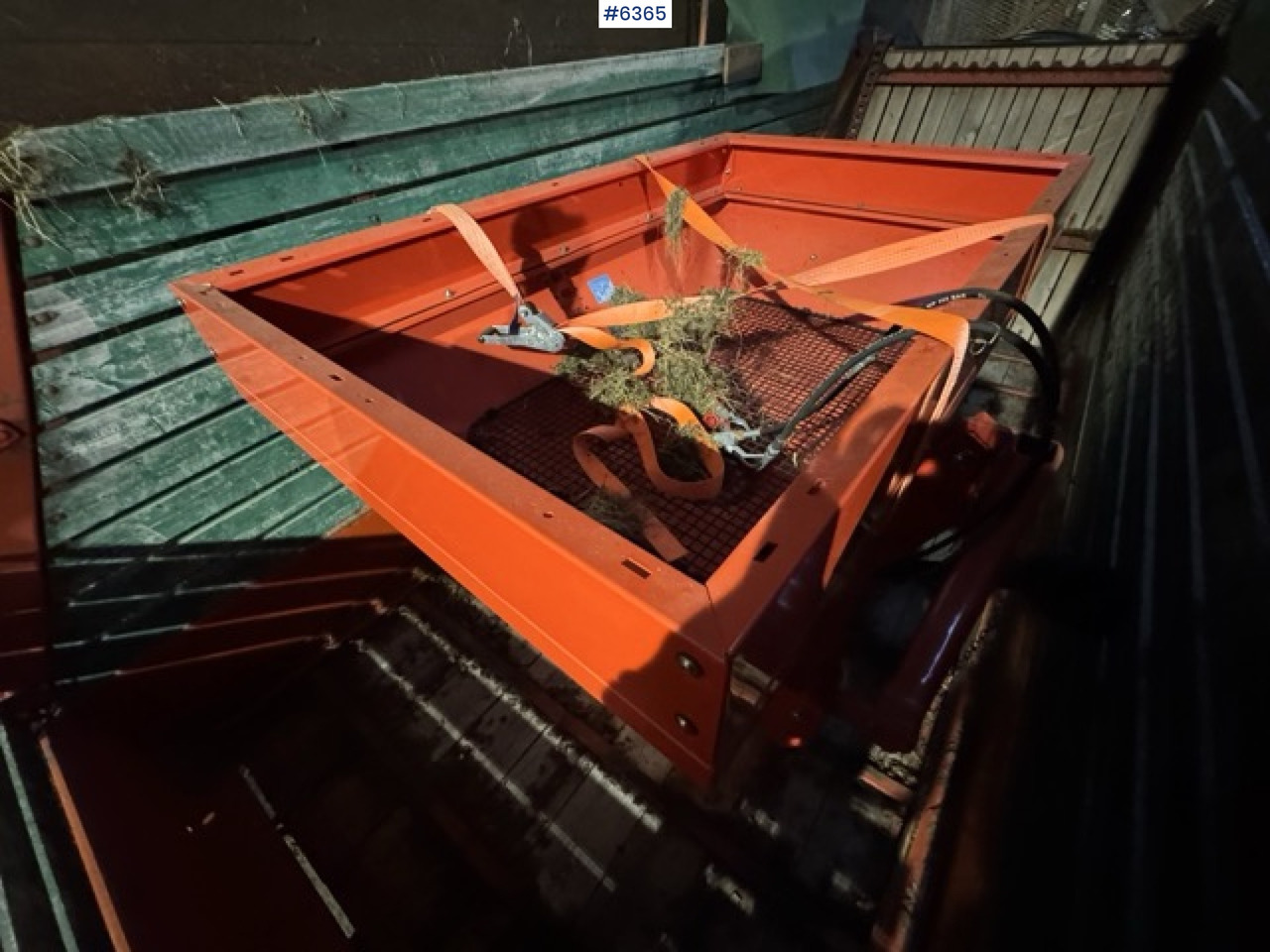 Approx. 1990 Kverneland UN7000 unloading wagon - Shpërndarës plehu kimik: foto 1 Approx. 1990 Kverneland UN7000 unloading wagon - Shpërndarës plehu kimik: foto 1