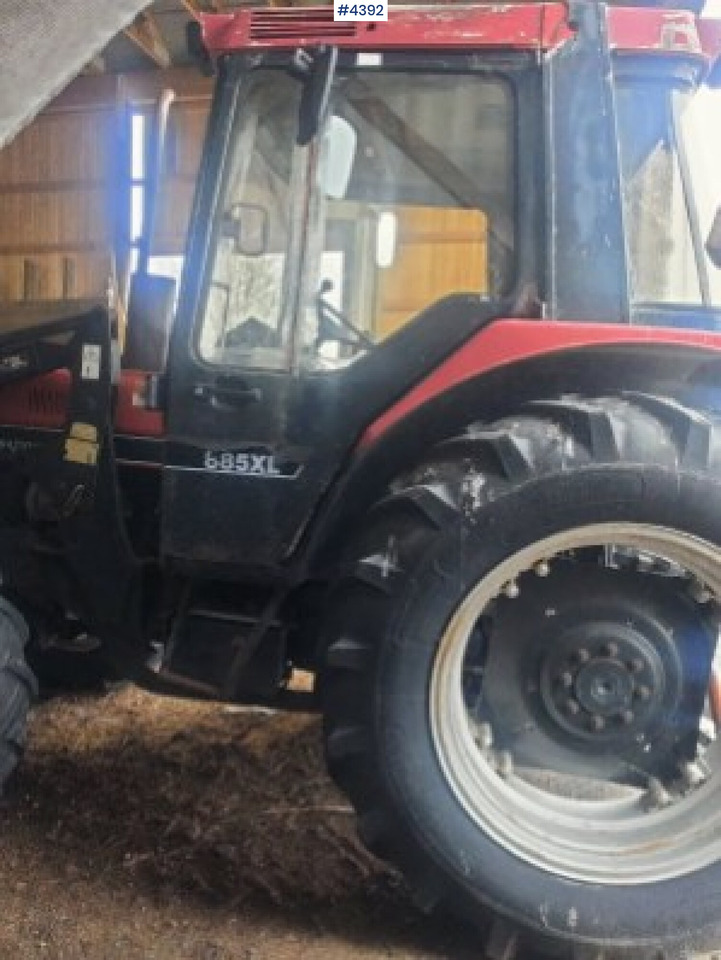 Case International 885XL 4x4 with trima loader - Traktor: foto 5 Case International 885XL 4x4 with trima loader - Traktor: foto 5