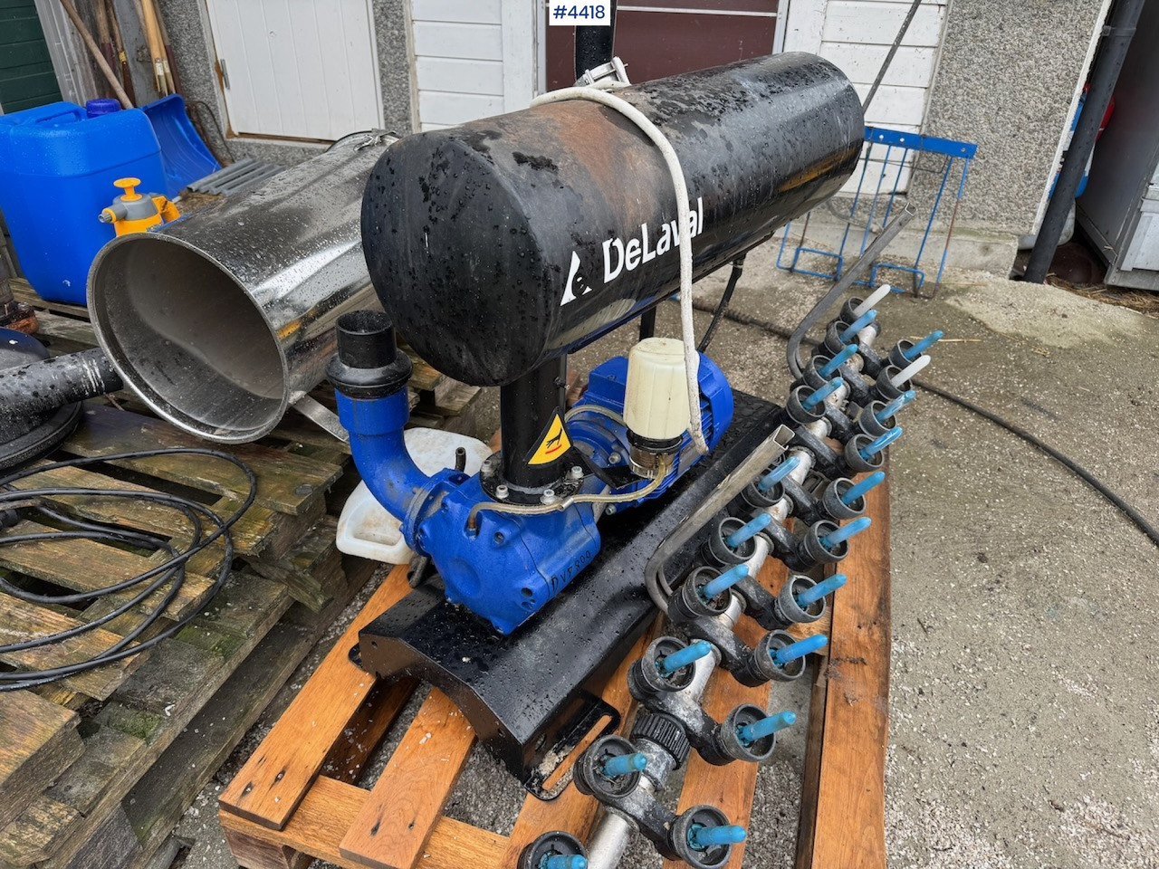 DeLaval DVP 800 Vacuum pump. - Pajisje blegtorale: foto 1 DeLaval DVP 800 Vacuum pump. - Pajisje blegtorale: foto 1