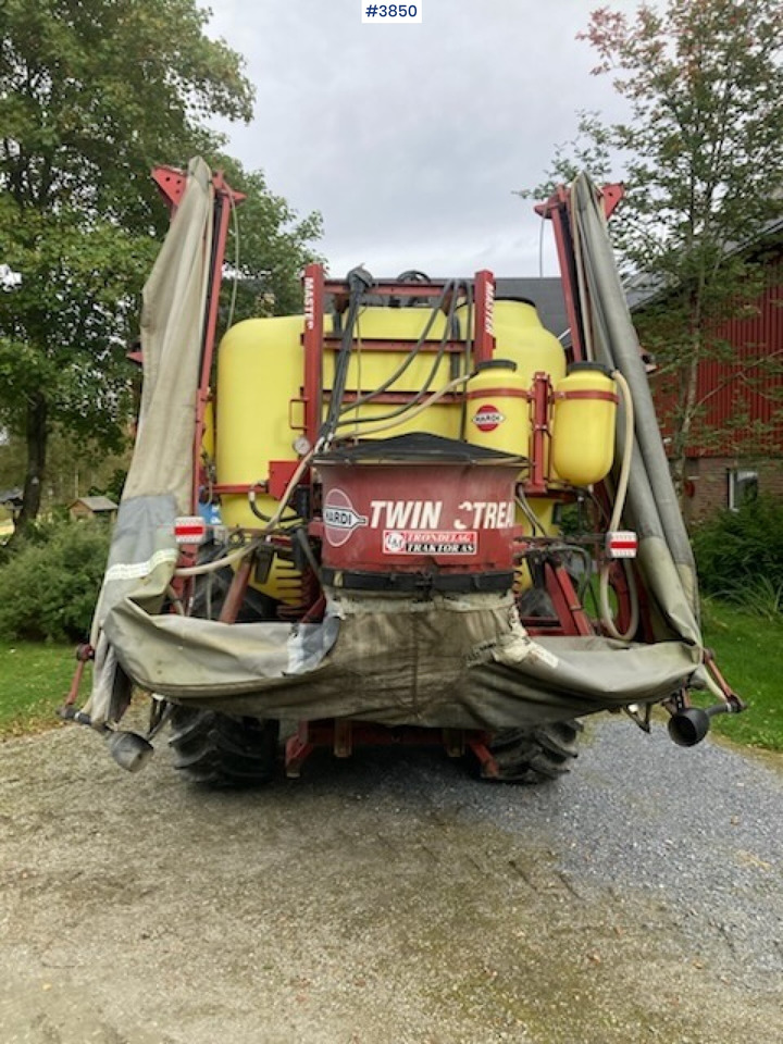 Hardi Master Twin Stream 12M field sprayer - Spërkatës: foto 1 Hardi Master Twin Stream 12M field sprayer - Spërkatës: foto 1